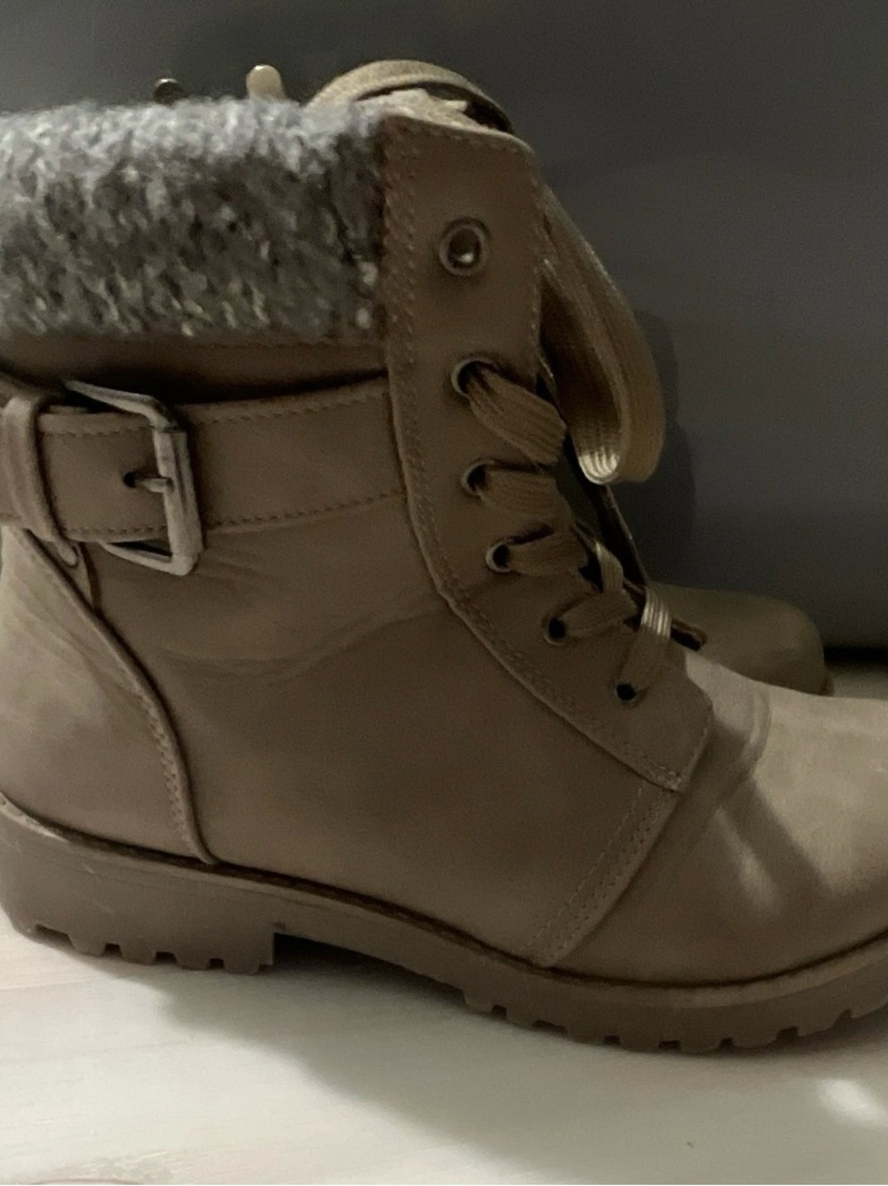 Lace-Up Women's Ankle Boots with Knit Cuff — Taupe